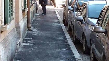 Via Alfieri, nuovi marciapiedi