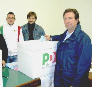 Si vota per le primarie del Pd