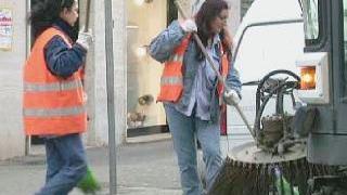 Due netturbine dell’Aamps al lavoro