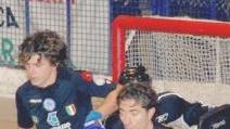 <strong>PISTA DEL CAPANNINO.</strong> Pagnini e Bresciani giostrano durante un’azione difensiva. Questa sera con i compagni di squadra punteranno a una vittoria che può riequilibrare il campionato