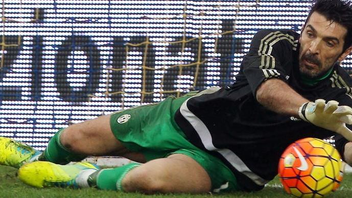 Buffon si racconta: mi sentivo indistruttibile poi la depressione