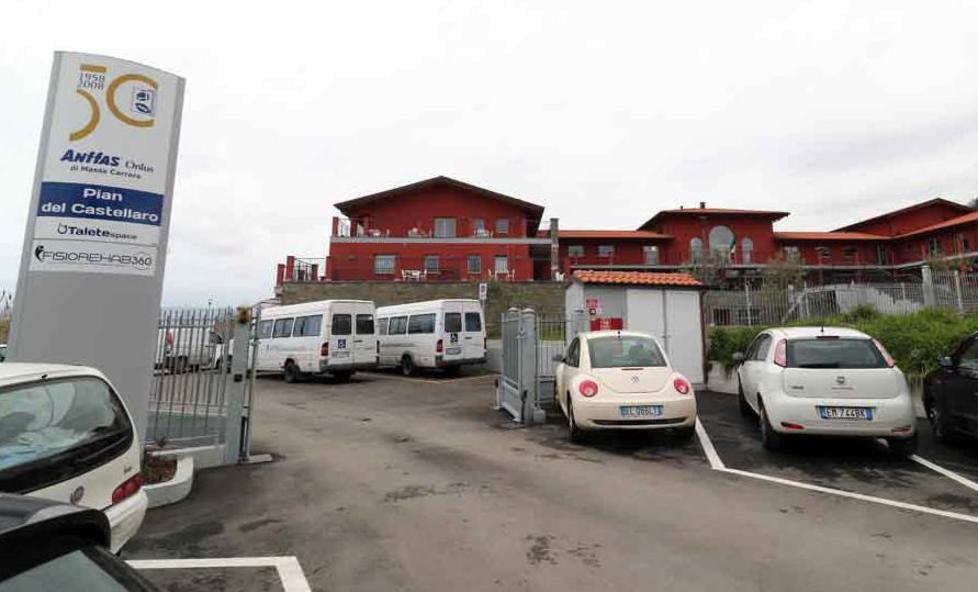 «Famiglie in difficoltàAprite il Castellaro h 24» 