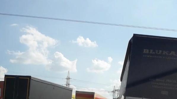 Raffica di multe per i camion in sosta sulla Romana vecchia