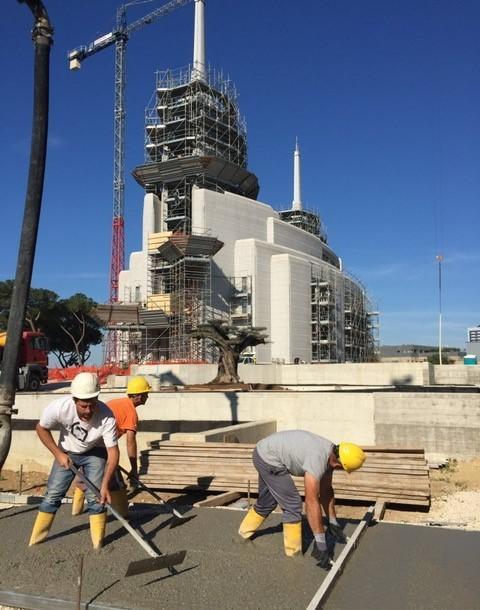 La pietra della Savema nel più grande tempio dei mormoni europei