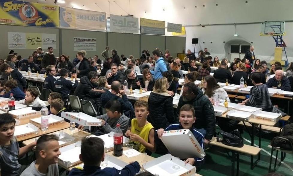 Palla a spicchi e tanta allegria con il Torneo della Befana 