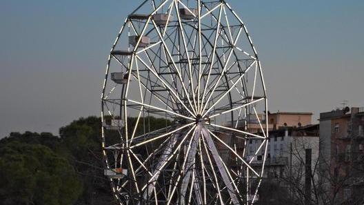 Arriva la ruota panoramica Sconto di 1 euro con Il Tirreno