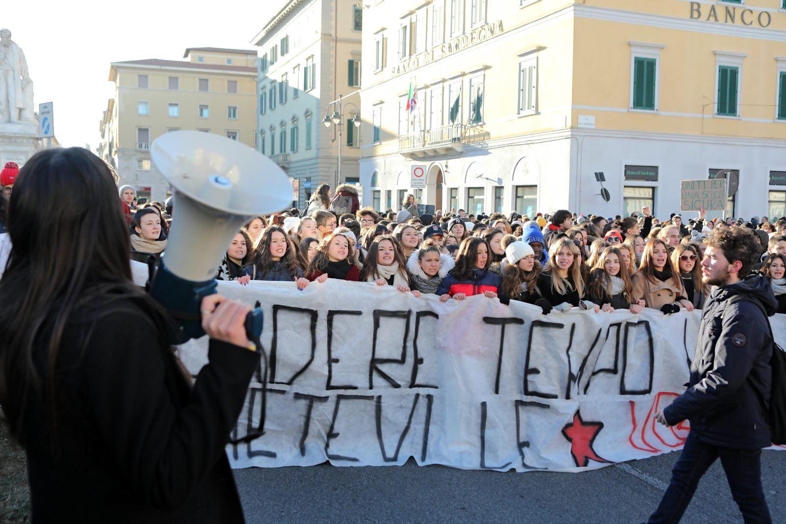 Caso Enriques, sesto giorno di sciopero e manifestazione - Video 