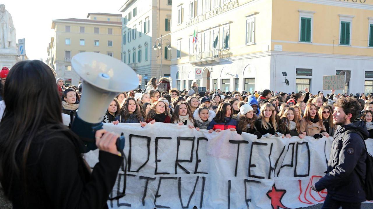 Caso Enriques, sesto giorno di sciopero e manifestazione - Video