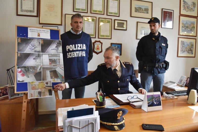 La conferenza stampa della polizia (foto Sestini)
