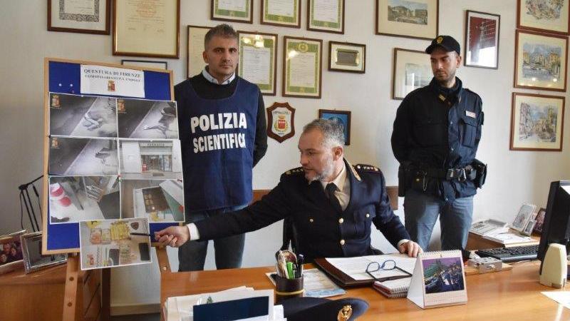 La conferenza stampa della polizia (foto Sestini)