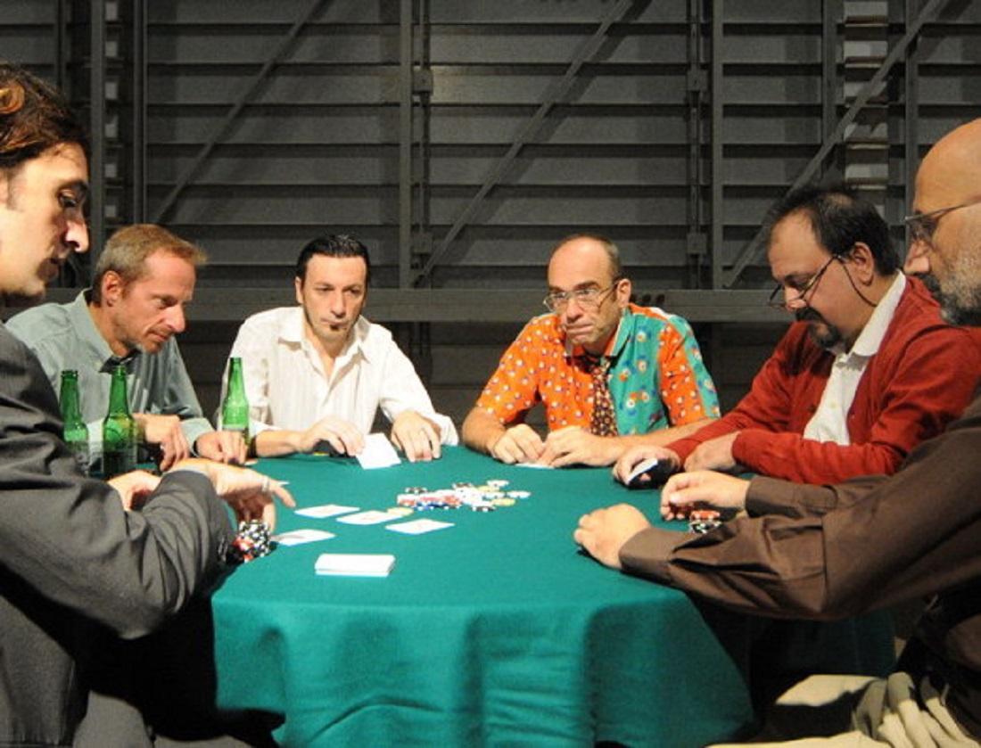Modena, la partita a poker dove in gioco ci sono i sogni di una vita 