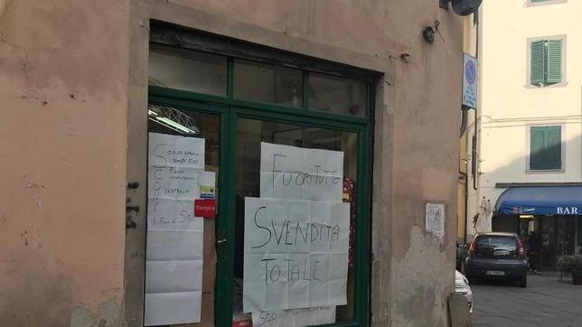 Chiude dopo 29 anni il negozio di intimo