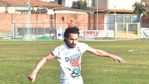 Il Seravezza vola con Rodriguez e il cubano porta a casa il pallone
