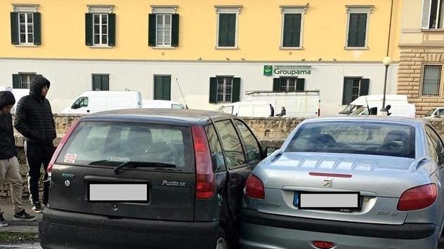 Tre auto distrutte nella carambola
