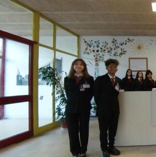 Ora un tour virtuale della scuola coi docenti sotto forma di Avatar