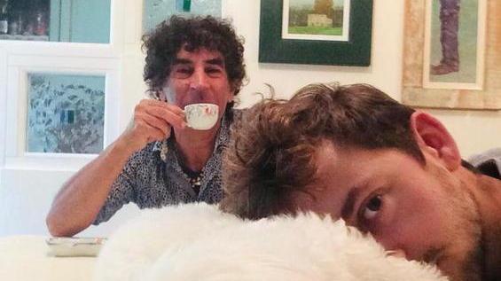 «Mio padre, un’anima sola e libera Quanto mi manca la sua malinconia»