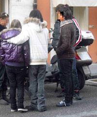 A 15 anni si impicca all'armadiosconvolti i compagni di scuola