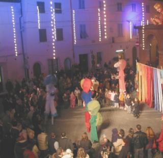 Uno spettacolo in una delle passate edizioni di Fiabesque a Peccioli