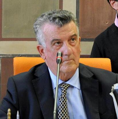  «Il litorale è cosa nostra» e la sinistra chiede le dimissioni di Gennai