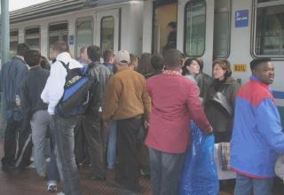 Pendolari alla stazione di Prato