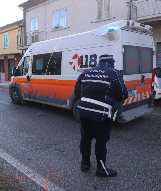 Fuori pericolo il ciclista travolto da un’auto