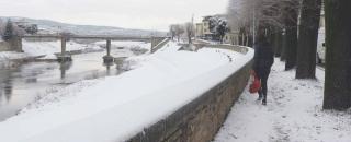 I lungarni ieri mattina coperti dal manto nevoso