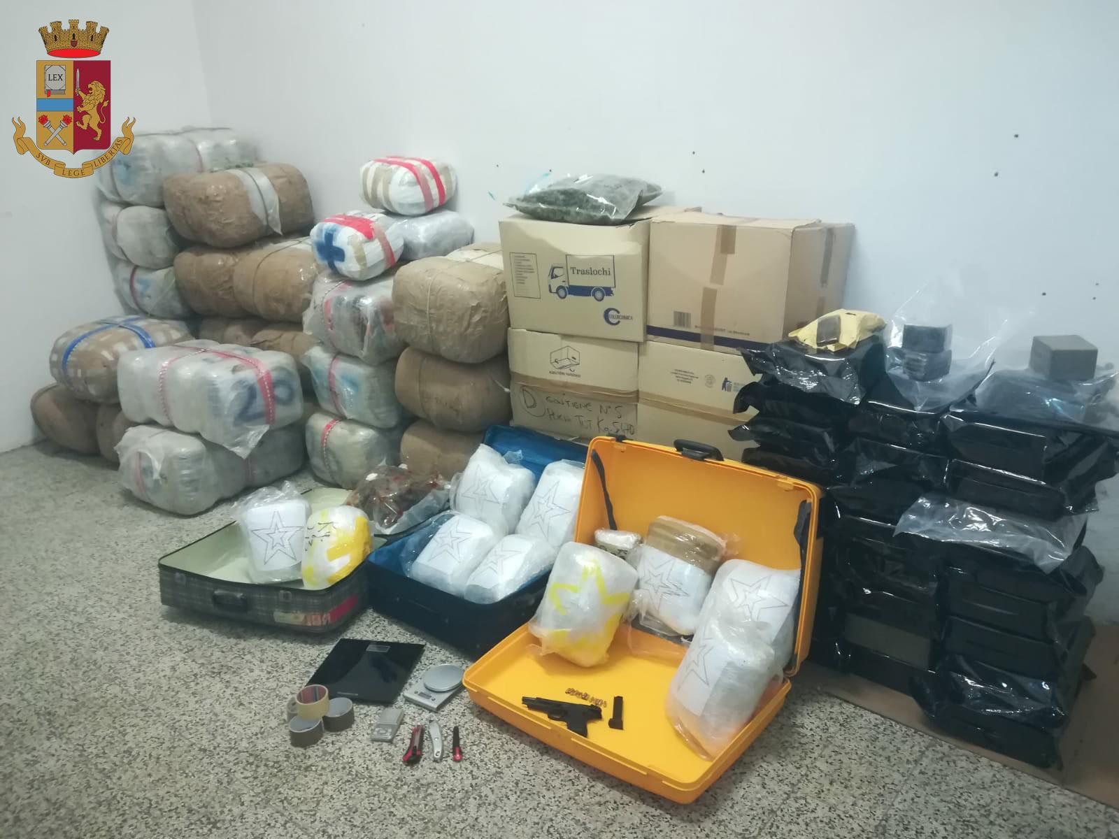 Trovati 830 chili di droga nascosti in un garage in zona Montebello: arrestato 35enne 