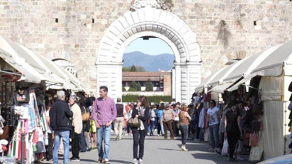 Bancarellai da Conti Il Comune tratta con la Sovrintendenza