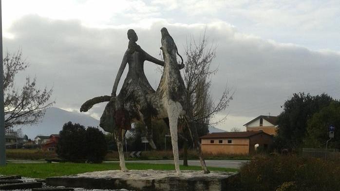 Appello raccolto a Capannori Si restaura la statua di Garibaldi