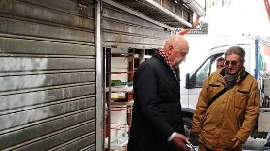 Piazzone, altri chioschi demoliti e rimossi