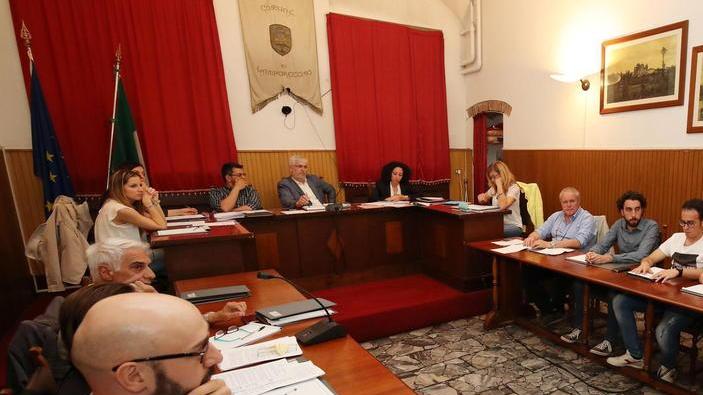 «Chiusura dello sportello, il Comune si muove tardi»