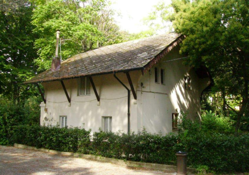 Villa Fabbricotti, via l'amianto dall'ex casa del custode