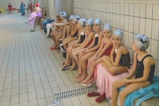 Le giovanissime atlete in attesa di gareggiare