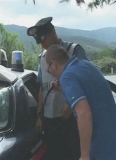 Controlli con l’etilometro da parte dei carabinieri durante un posto di blocco a Portoferraio