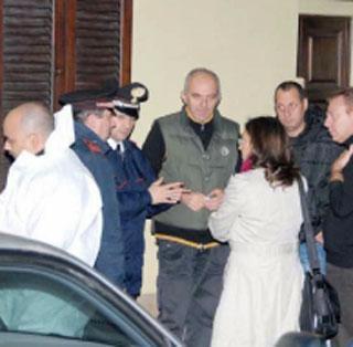 Si ferisce in casa e muore dissanguata