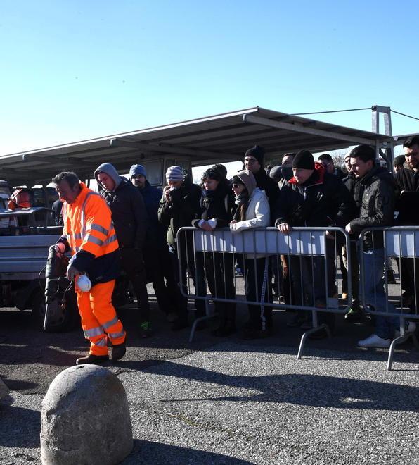 Anche laureati al concorso per operaio 