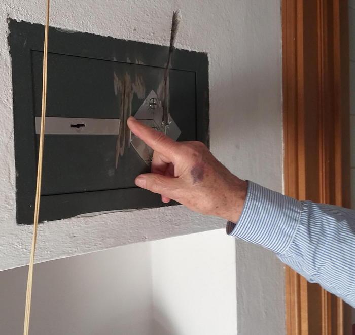 L’anziano picchiato e rapinato in casa: «Mi tappava la bocca, pensavo di morire» 