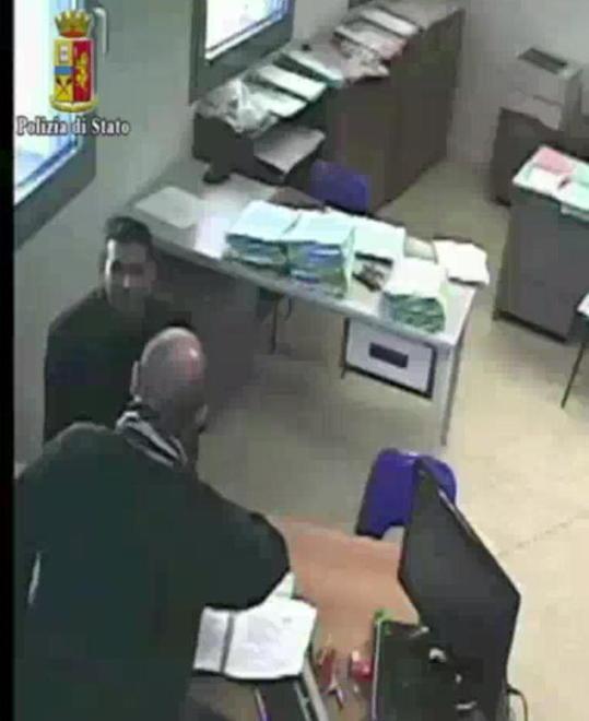 Giro di permessi facili, sette rinviati a giudizio 