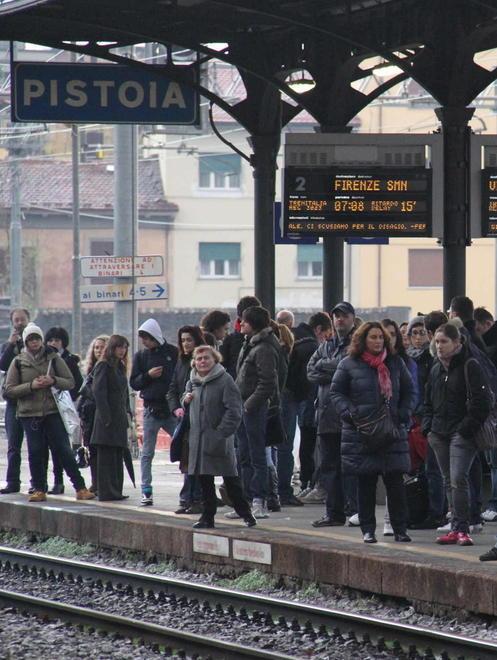 Guasti e treni fermi Tra Lucca e Firenze il calvario senza fine dei pendolari 