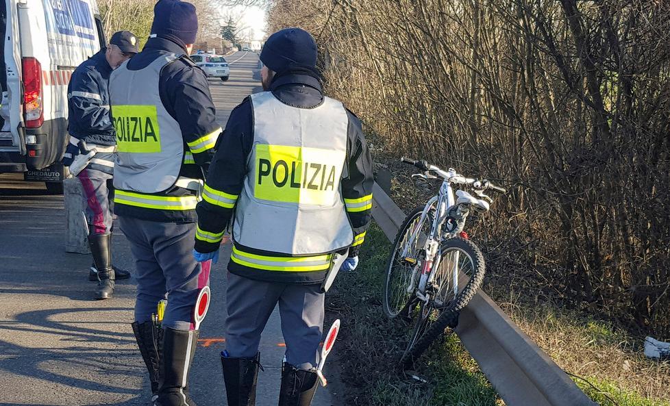 Ciclista ucciso: camionista indagato per omicidio e fuga 