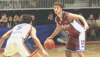 <strong>PASSATO E PRESENTE. </strong>Jacopo Giachetti in maglia Mabo a Livorno, poi con la nazionale e a Roma