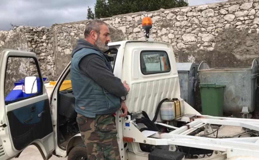 Carlo Cappelletti, oggi in regime di semi-libertà, lavora come spazzino a Norma di Latina