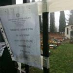 Scavano la tomba, trovano la bomba sepolture sospese per l'ordigno