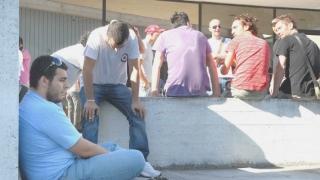 Lavoratori Mas. In alto, un’assemblea nel call center Answers