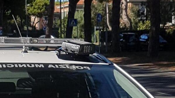 Controllo elettronico sulle strade a Rosignano già 120 multe per auto senza revisione