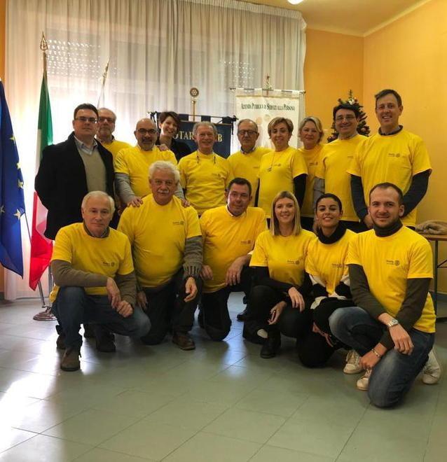 Il Rotary fa festa con gli anziani