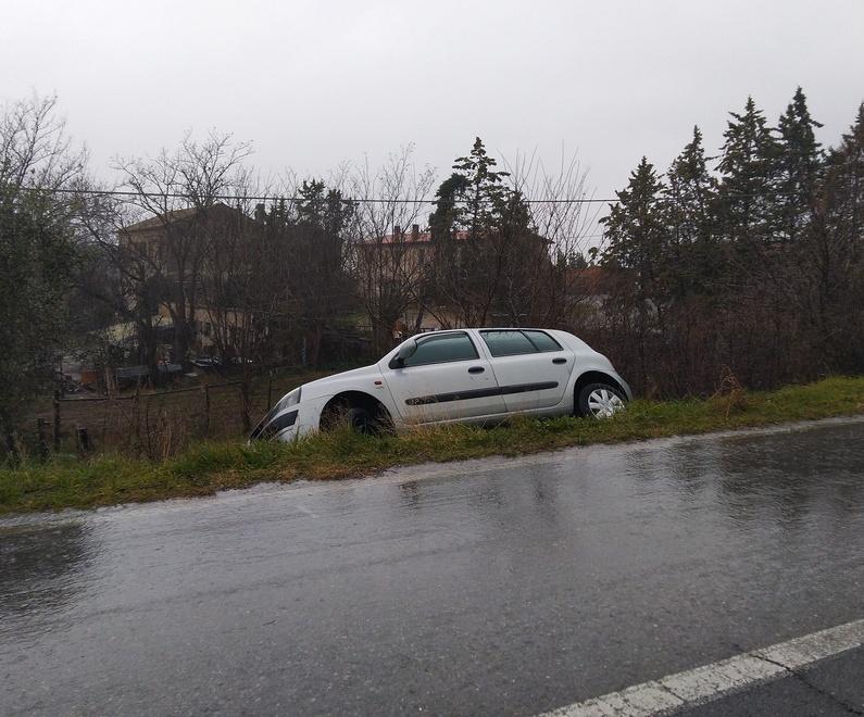 Dopo le Lamborghini un’altra auto in fossa 