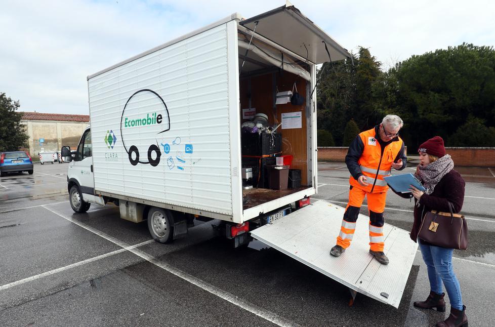 Rifiuti, mega centro per lo smaltimento 
