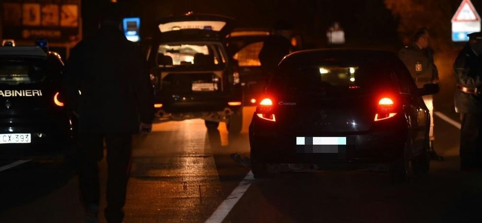 Decine di furti, rapine, inseguimenti Tre anni e mezzo per il capo della banda 