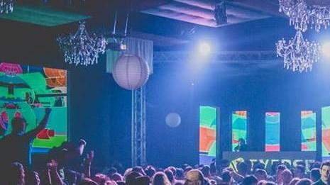 Preso a schiaffi in discoteca si difende con spray urticante